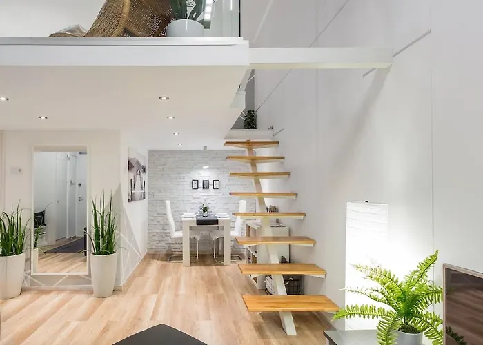 Redesigned Loft In Historic Building Lejlighed *