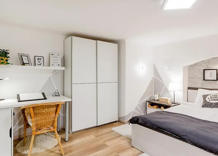 Redesigned Loft In Historic Building * Budapesta