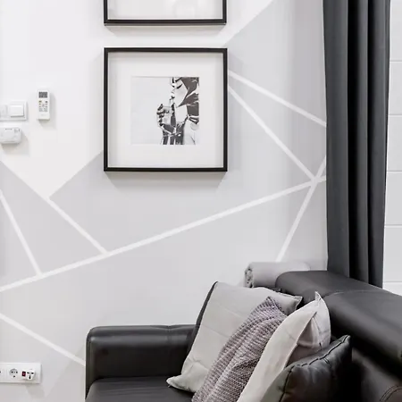 Redesigned Loft In Historic Building Apartamento